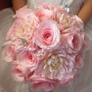 44 - Pink bridesmaids bouquets