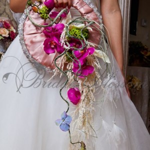 49 - Purse bridal bouquet