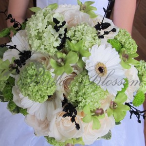71 - Green bridal bouquet